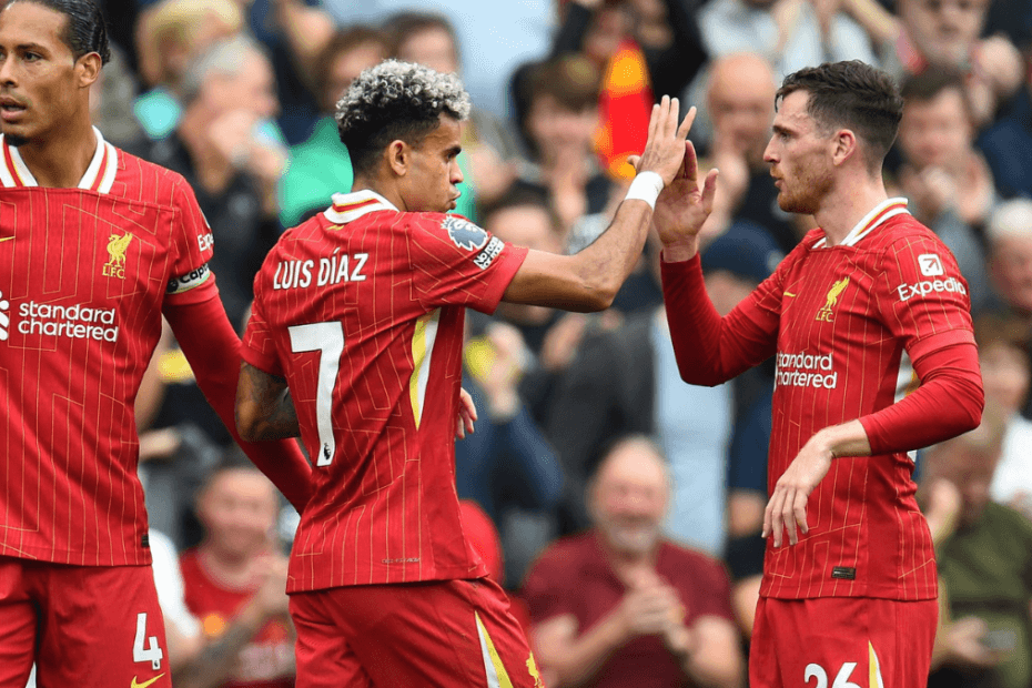 luiz diaz and liverpool players celebrating a goal